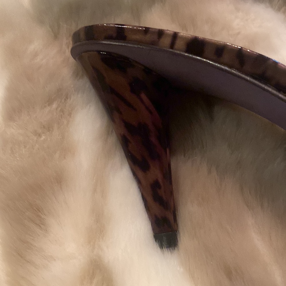 New animal print leather slide heels. 2.5 heel comfortable and beautiful - Picture 3 of 7